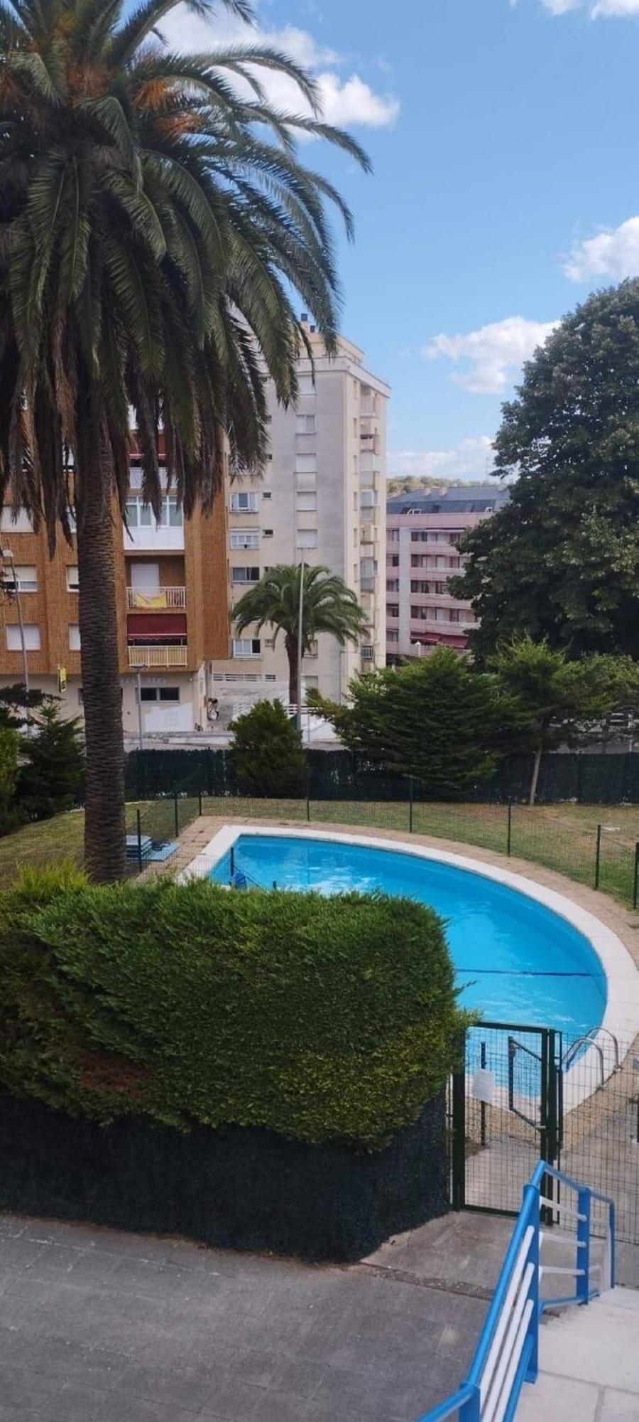 Castro-Urdiales Apartamento 3 Minutos De La Playa 乌迪亚莱斯堡 外观 照片