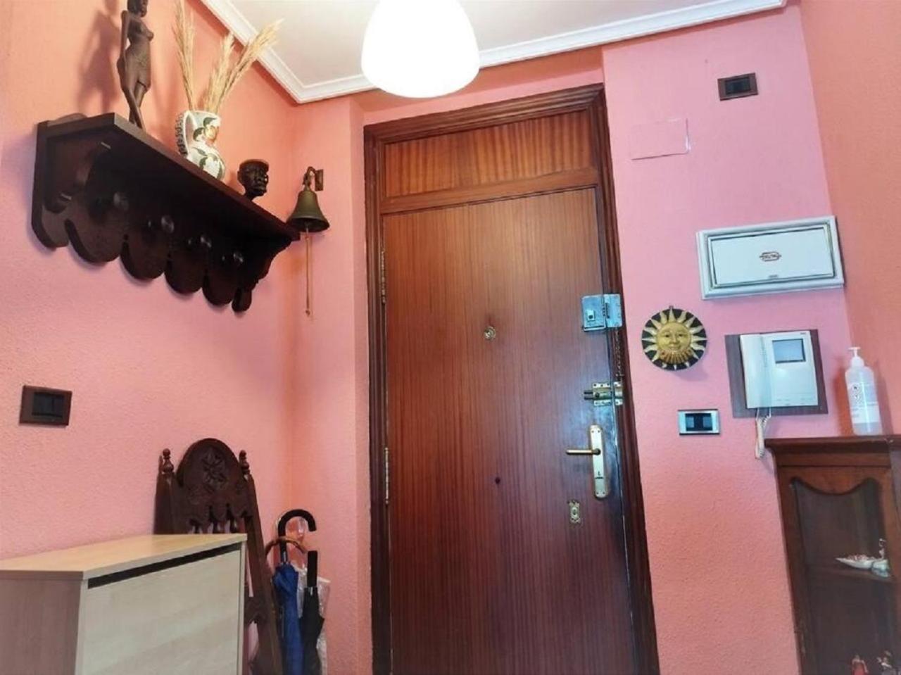Castro-Urdiales Apartamento 3 Minutos De La Playa 乌迪亚莱斯堡 外观 照片